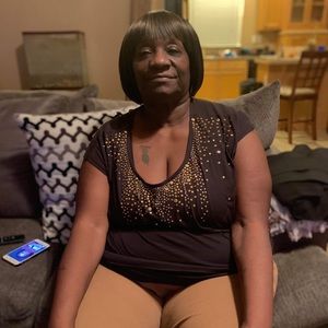 Meet your Posher, Shirley